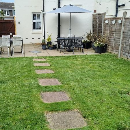 Villa Entire House With Garden & Parking Nr Ashford Int Exterior foto