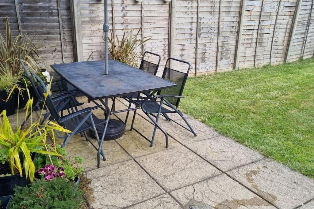 Villa Entire House With Garden & Parking Nr Ashford Int Exterior foto